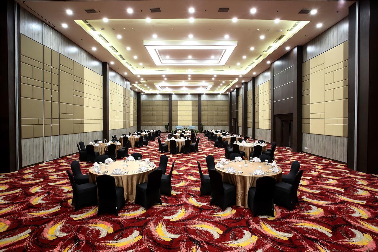 Bigland Hotel & Convention Sentul Богор Екстер'єр фото