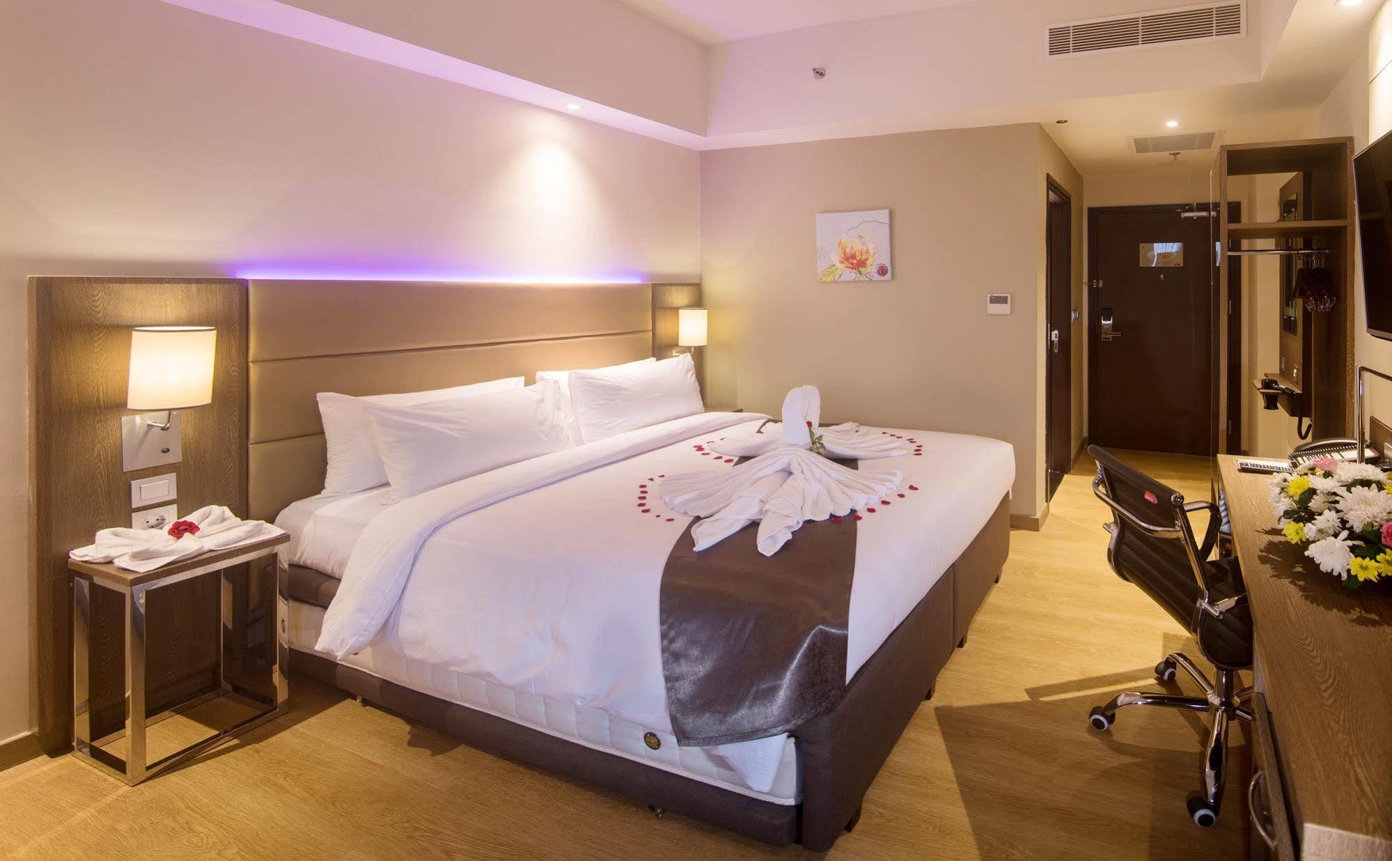 Bigland Hotel & Convention Sentul Богор Екстер'єр фото