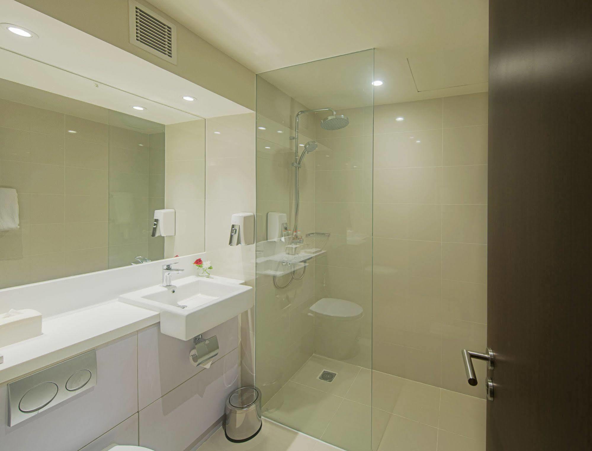 Bigland Hotel & Convention Sentul Богор Екстер'єр фото